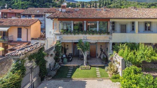 casa indipendente in vendita a Salò