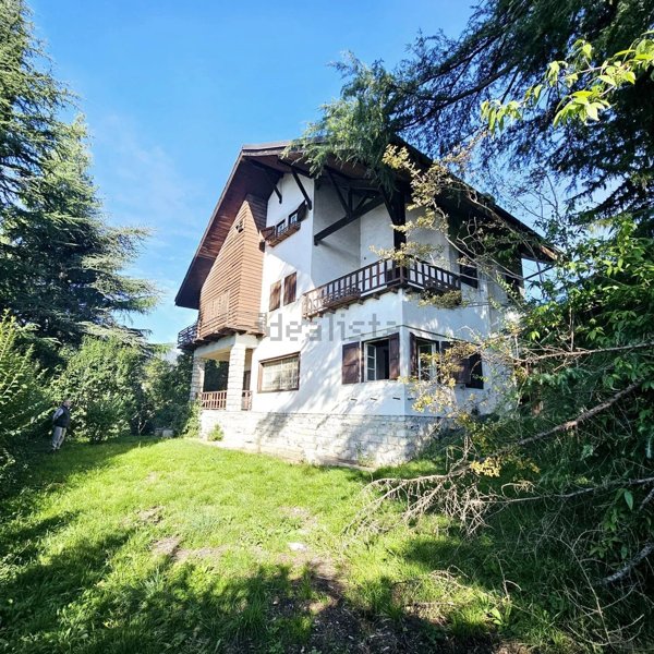 casa indipendente in vendita a Salò in zona Villa