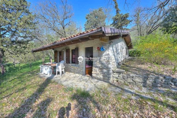 casa indipendente in vendita a Salò in zona Serniga