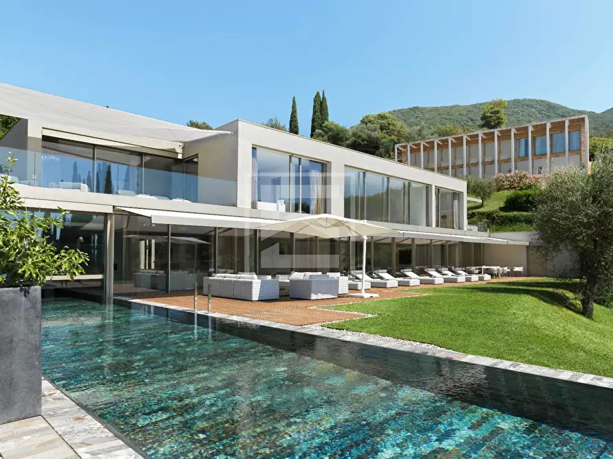 casa indipendente in vendita a Salò in zona Villa