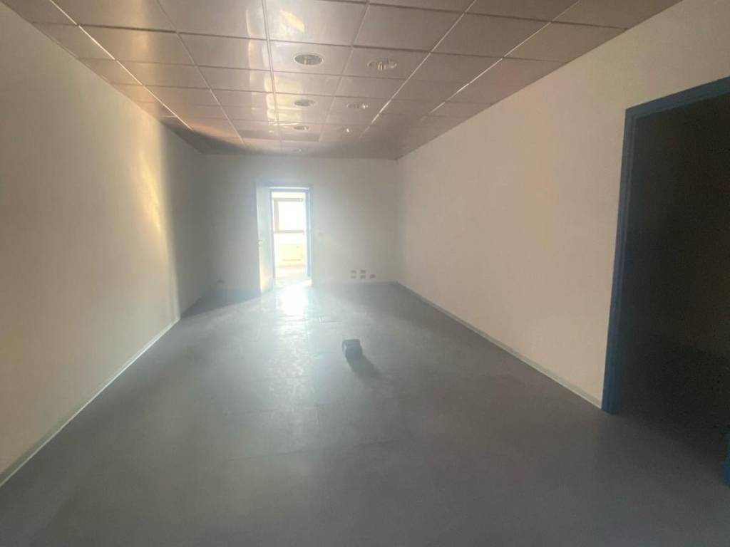 appartamento in vendita a Salò in zona Villa