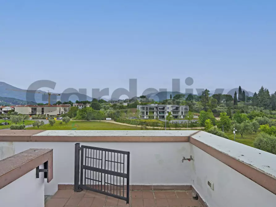 casa indipendente in vendita a Salò in zona Villa