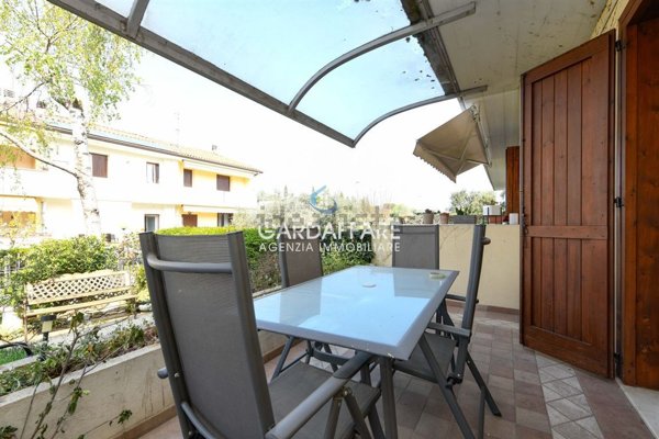 casa indipendente in vendita a Salò in zona Villa