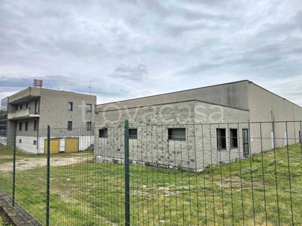 capannone in vendita a Salò