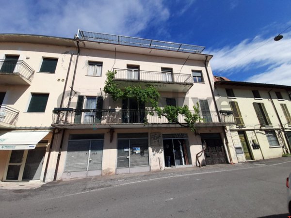 casa indipendente in vendita a Salò