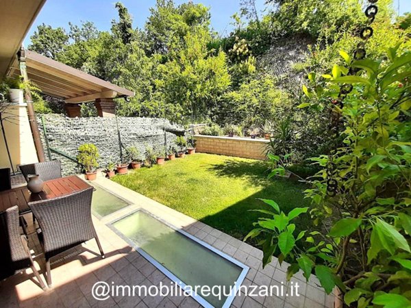 casa indipendente in vendita a Salò in zona Cunettone
