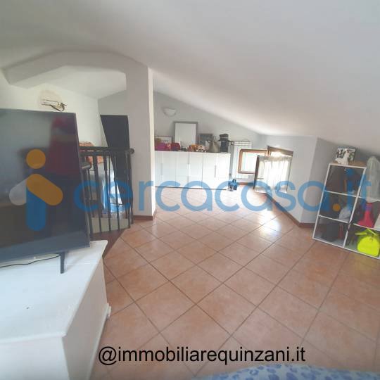 casa indipendente in vendita a Salò in zona Villa