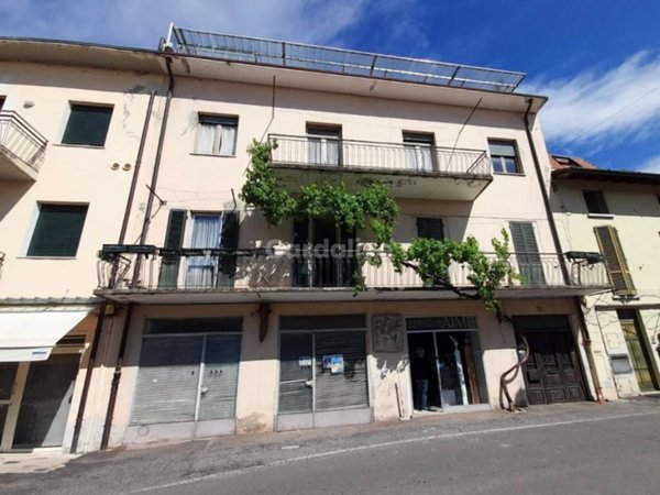 casa indipendente in vendita a Salò