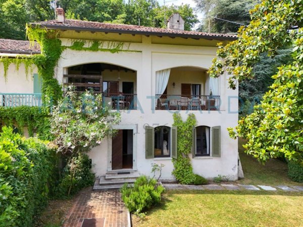casa indipendente in vendita a Salò