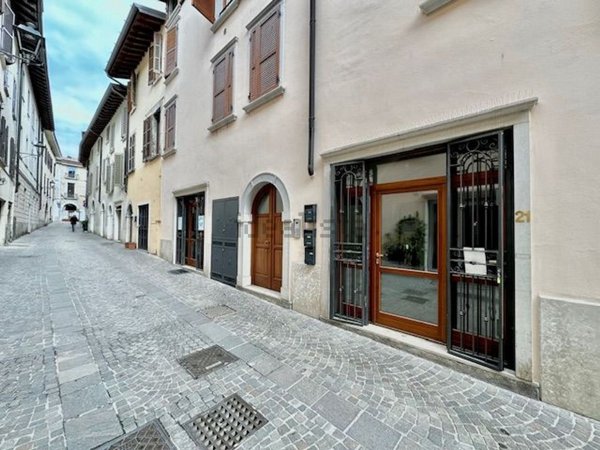 appartamento in vendita a Salò