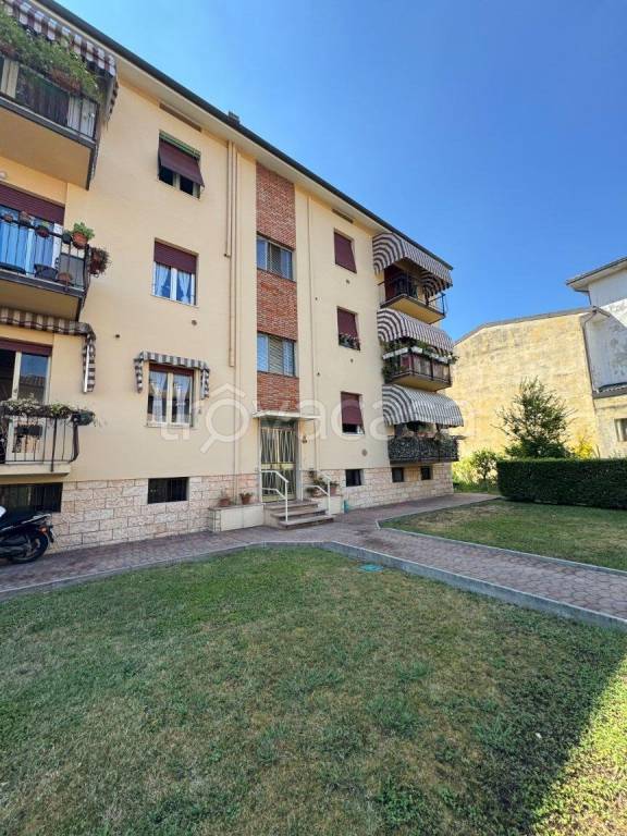 appartamento in vendita a Salò