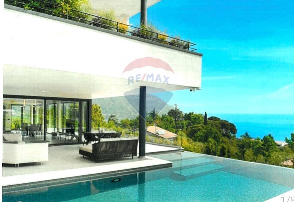 casa indipendente in vendita a Salò in zona Villa