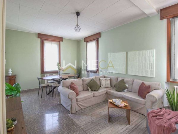 casa indipendente in vendita a Salò in zona Villa
