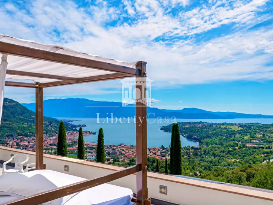 casa indipendente in vendita a Salò in zona Villa