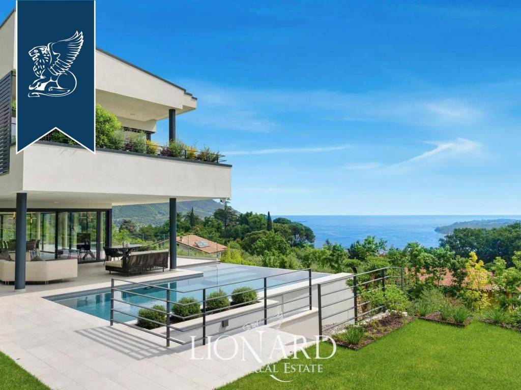 casa indipendente in vendita a Salò in zona Villa