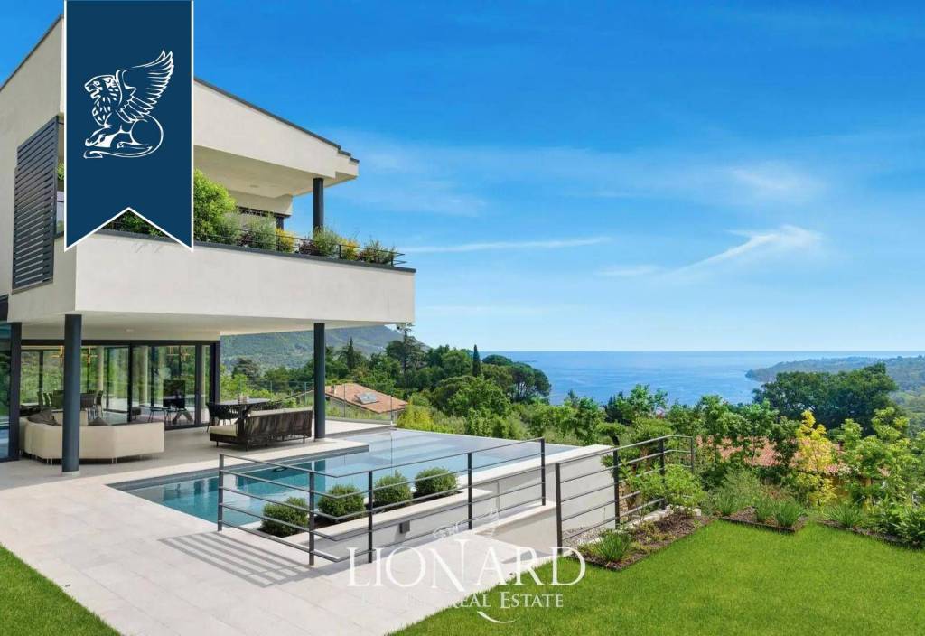 casa indipendente in vendita a Salò in zona Villa