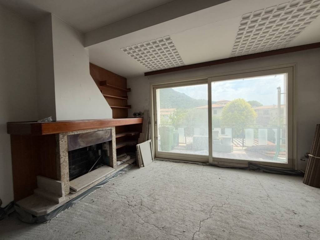 appartamento in vendita a Salò