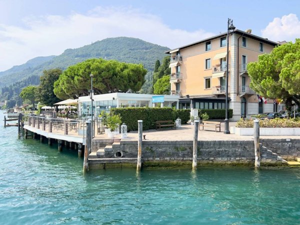 appartamento in vendita a Salò in zona Barbarano