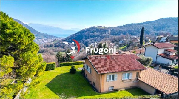 casa indipendente in vendita a Salò in zona Villa