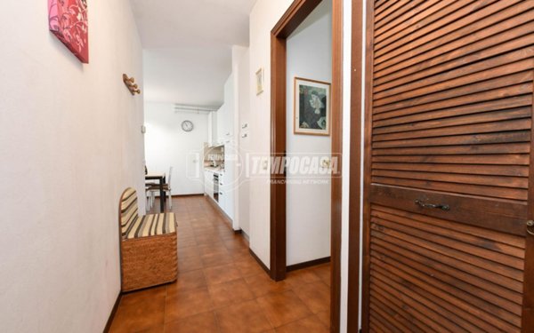 appartamento in vendita a Salò in zona Barbarano