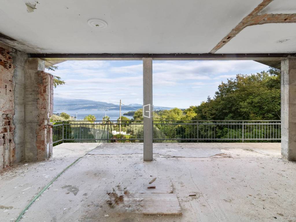 casa indipendente in vendita a Salò in zona Villa