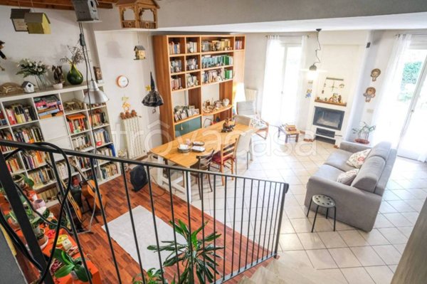 casa indipendente in vendita a Salò in zona Cunettone