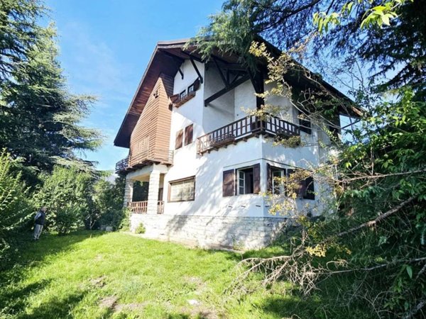 casa indipendente in vendita a Salò in zona Villa