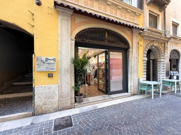 negozio in vendita a Salò