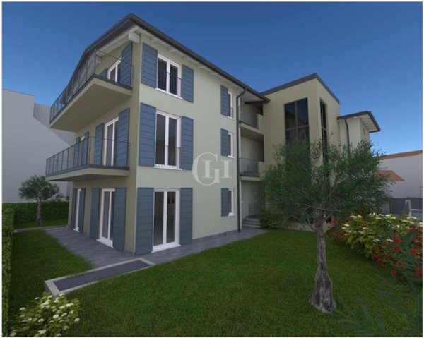 casa indipendente in vendita a Salò in zona Villa