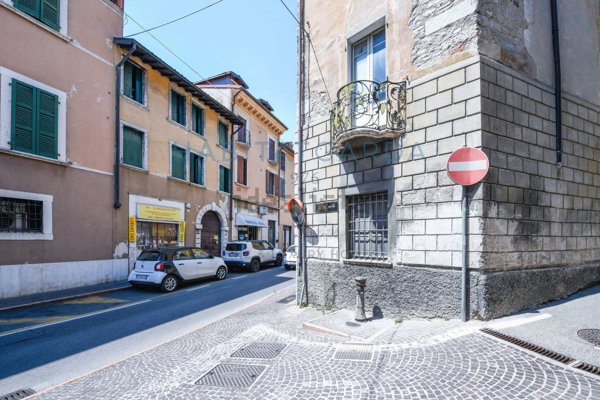 rudere in vendita a Salò