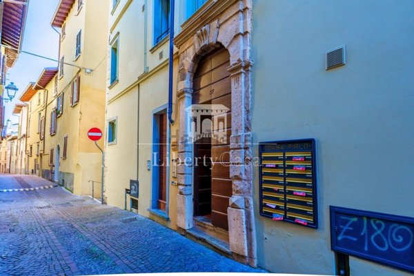 appartamento in vendita a Salò