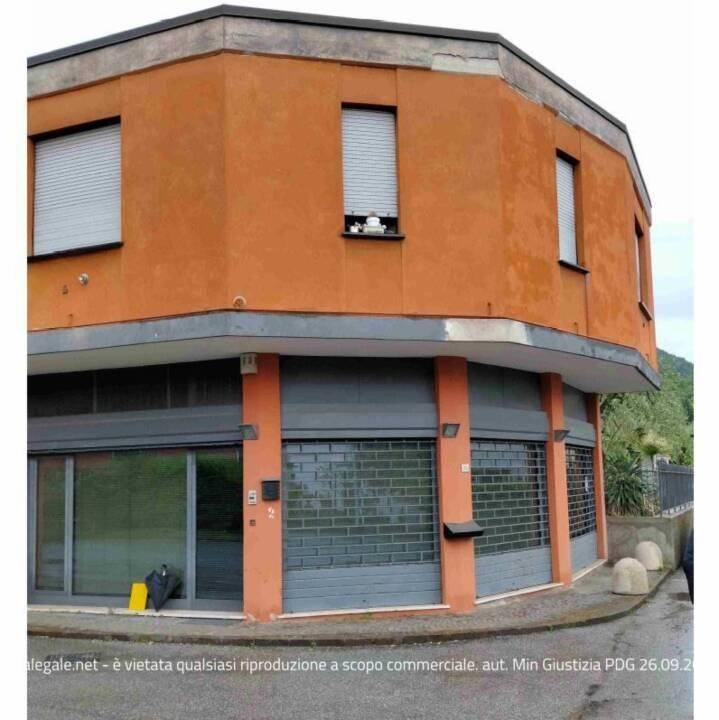 negozio in vendita a Salò