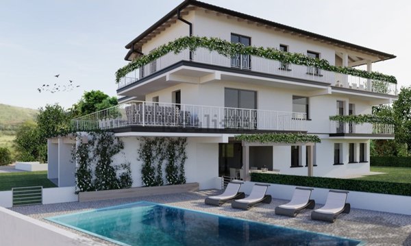 appartamento in vendita a Salò in zona Villa