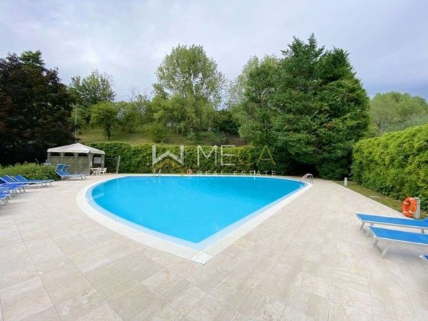 casa indipendente in vendita a Salò in zona Villa