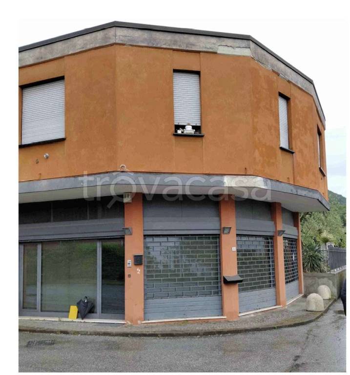 negozio in vendita a Salò