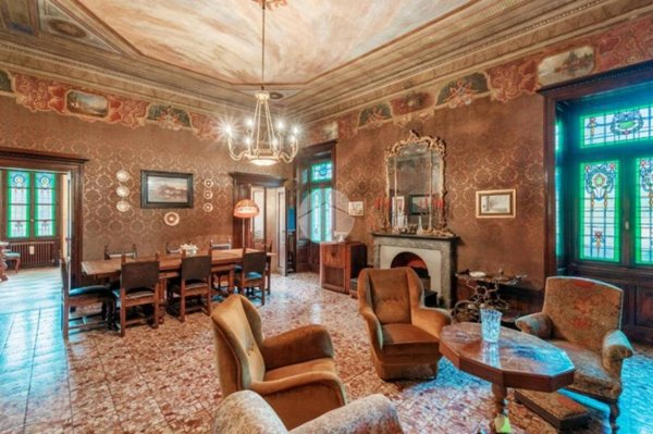 casa indipendente in vendita a Salò