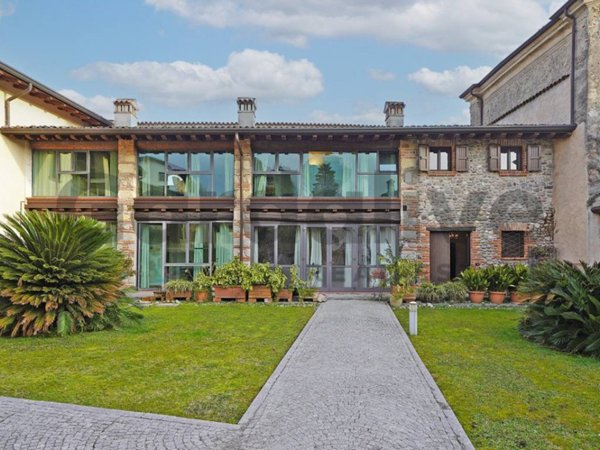 appartamento in vendita a Salò in zona Cunettone