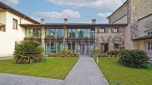 appartamento in vendita a Salò in zona Cunettone