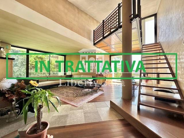 casa indipendente in vendita a Salò in zona Villa