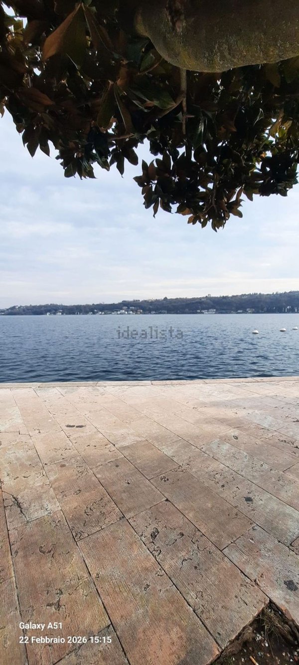 casa indipendente in vendita a Salò in zona Villa