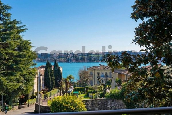 appartamento in vendita a Salò in zona Villa