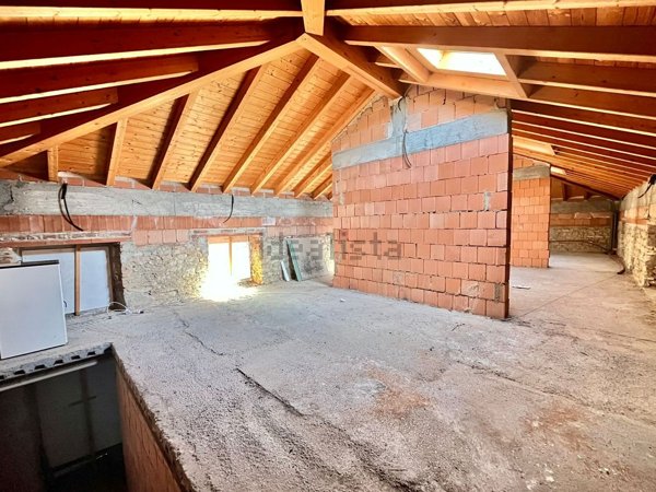 appartamento in vendita a Salò in zona Cunettone