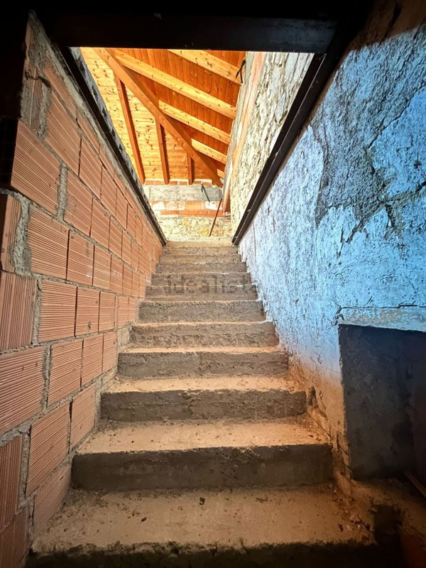 attico in vendita a Salò in zona Cunettone