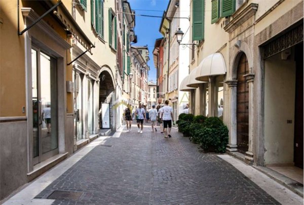 appartamento in vendita a Salò in zona Barbarano