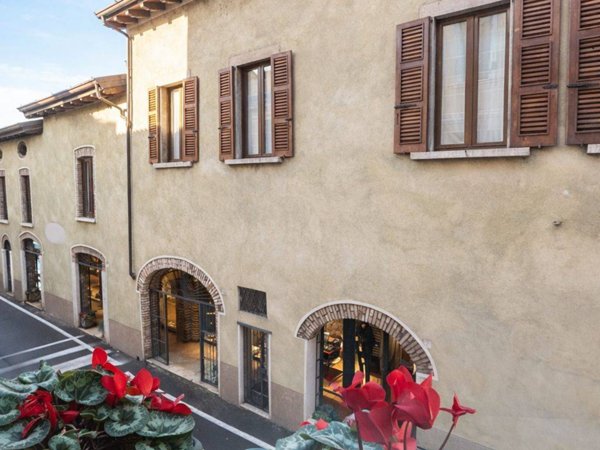 casa indipendente in vendita a Salò