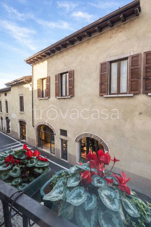 casa indipendente in vendita a Salò