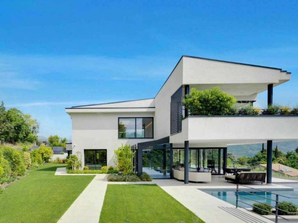 villa in vendita a Salò in zona Villa