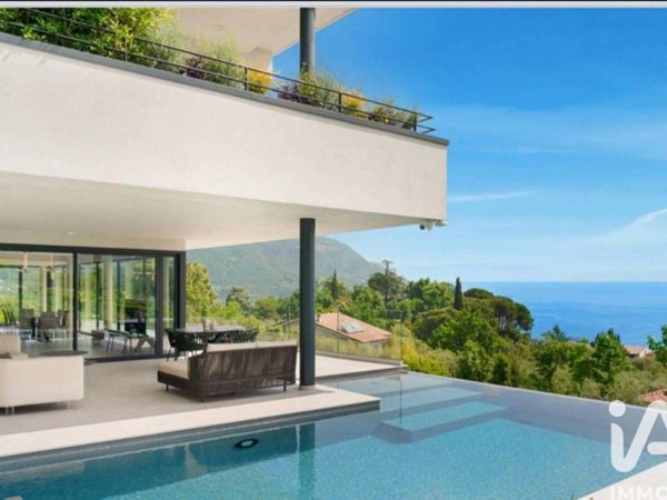 casa indipendente in vendita a Salò in zona Villa