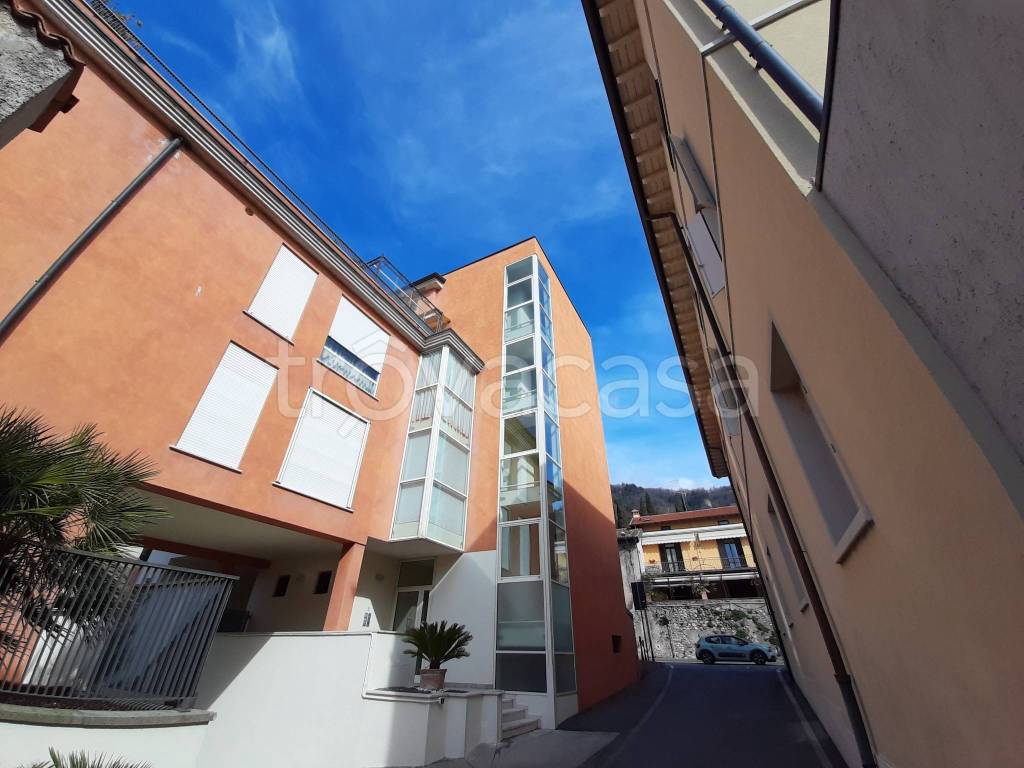 appartamento in vendita a Salò