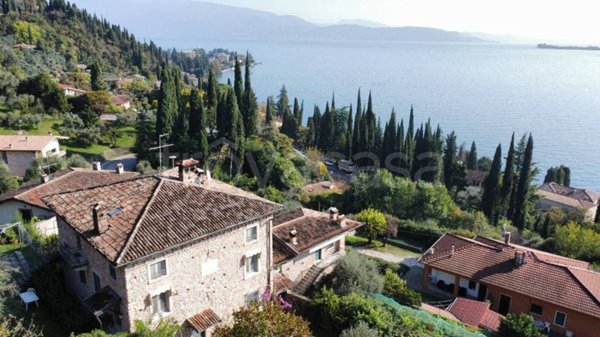 casa indipendente in vendita a Salò